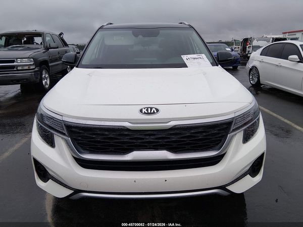 2021 KIA SELTOS S
