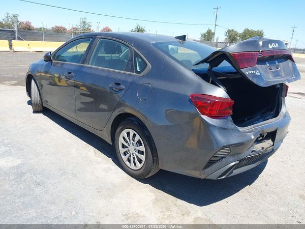 2023 KIA FORTE LX