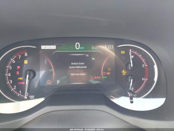2025 TOYOTA RAV4 XLE