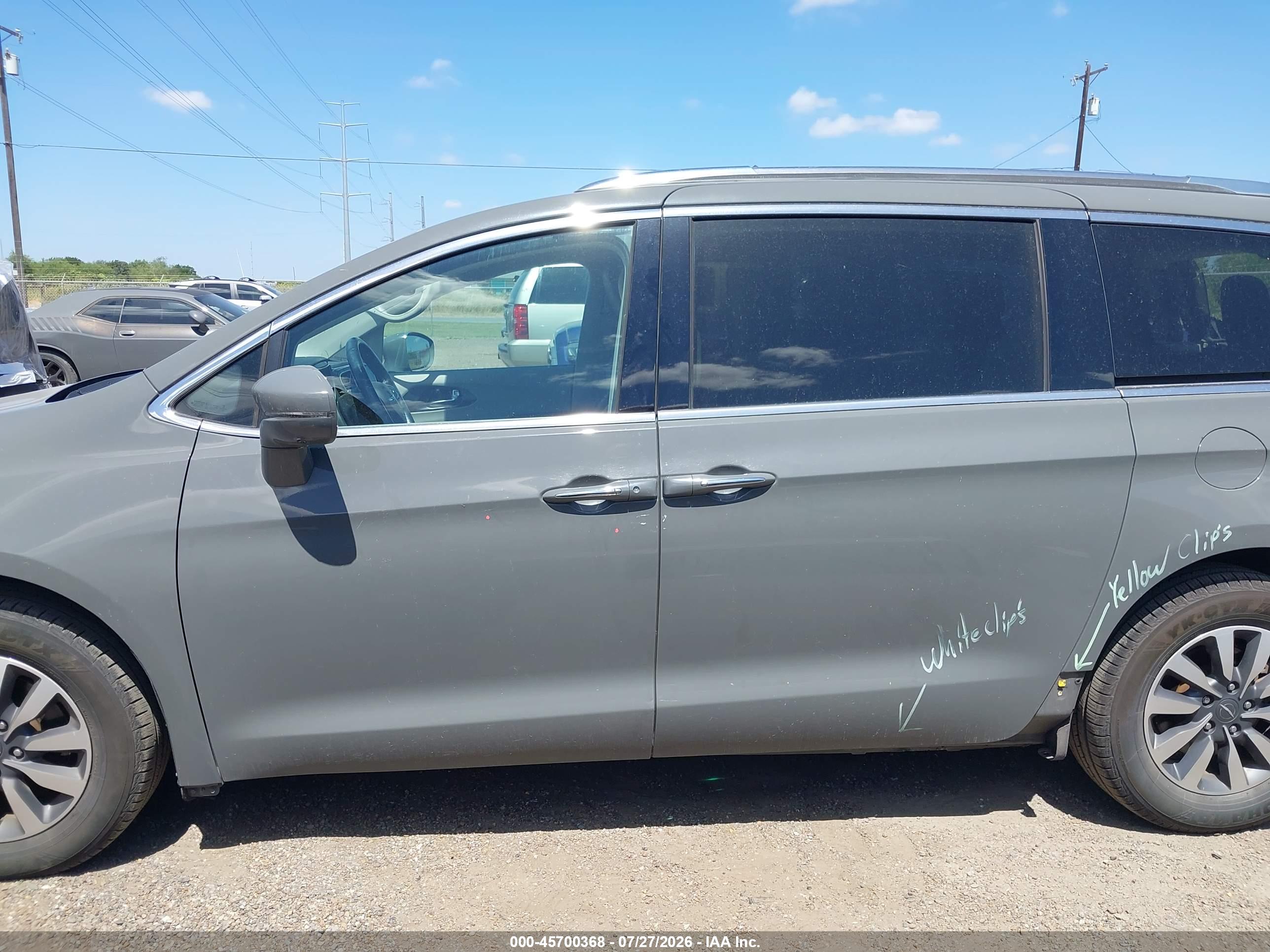 2021 CHRYSLER PACIFICA TOURING L