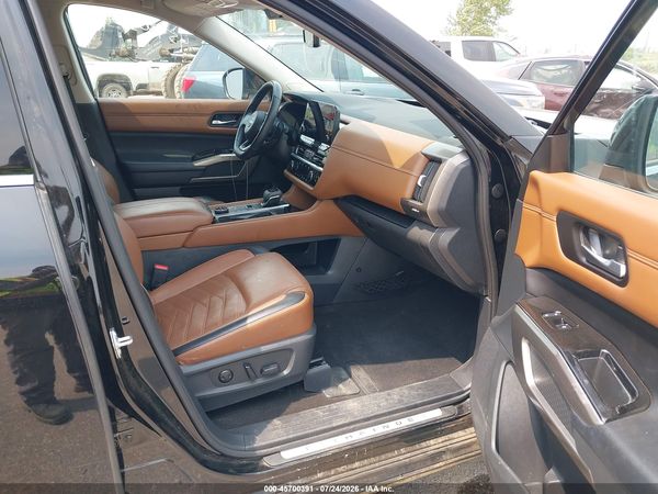 2024 NISSAN PATHFINDER PLATINUM 4WD