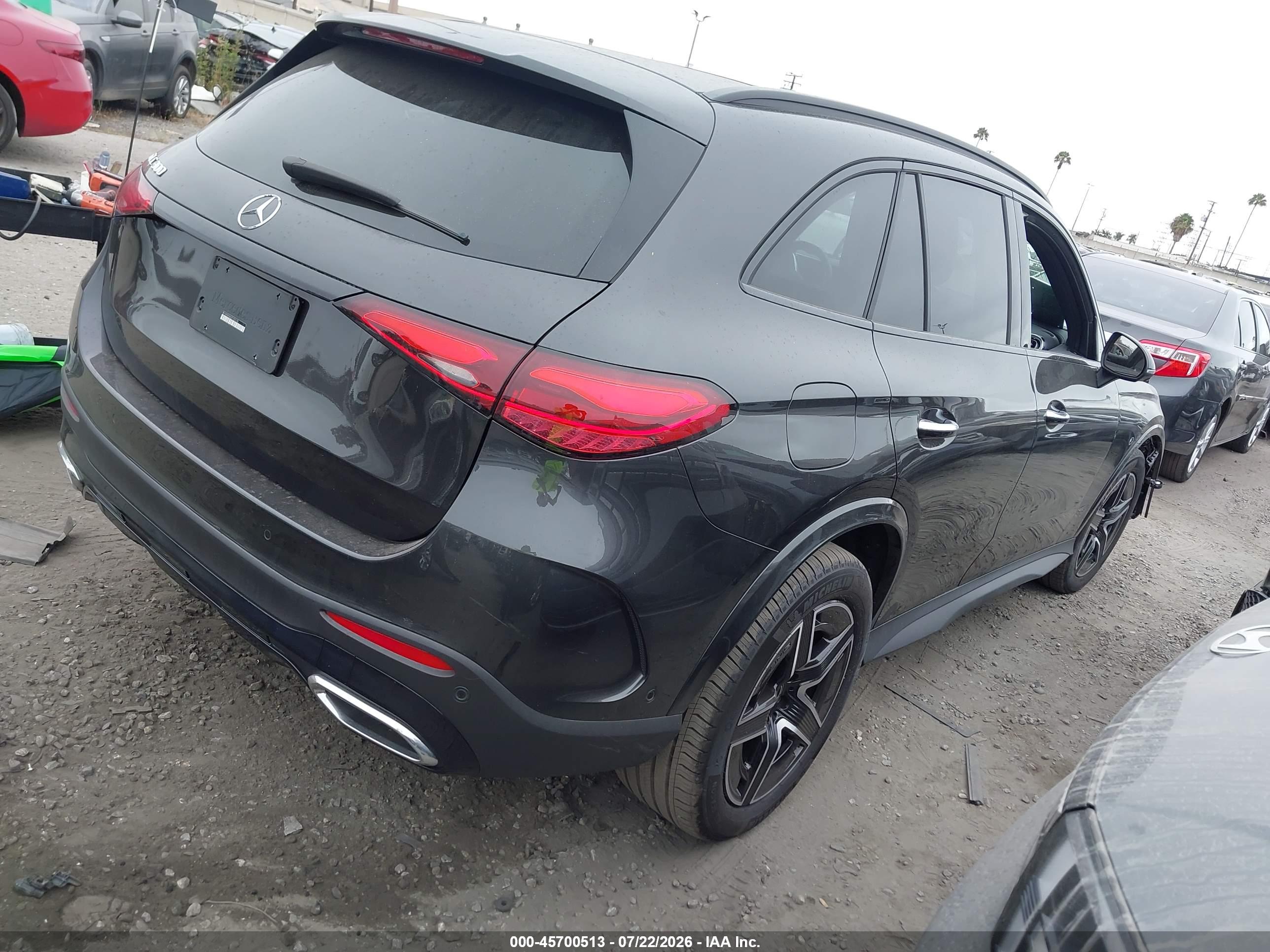 2025 MERCEDES-BENZ GLC 300 SUV