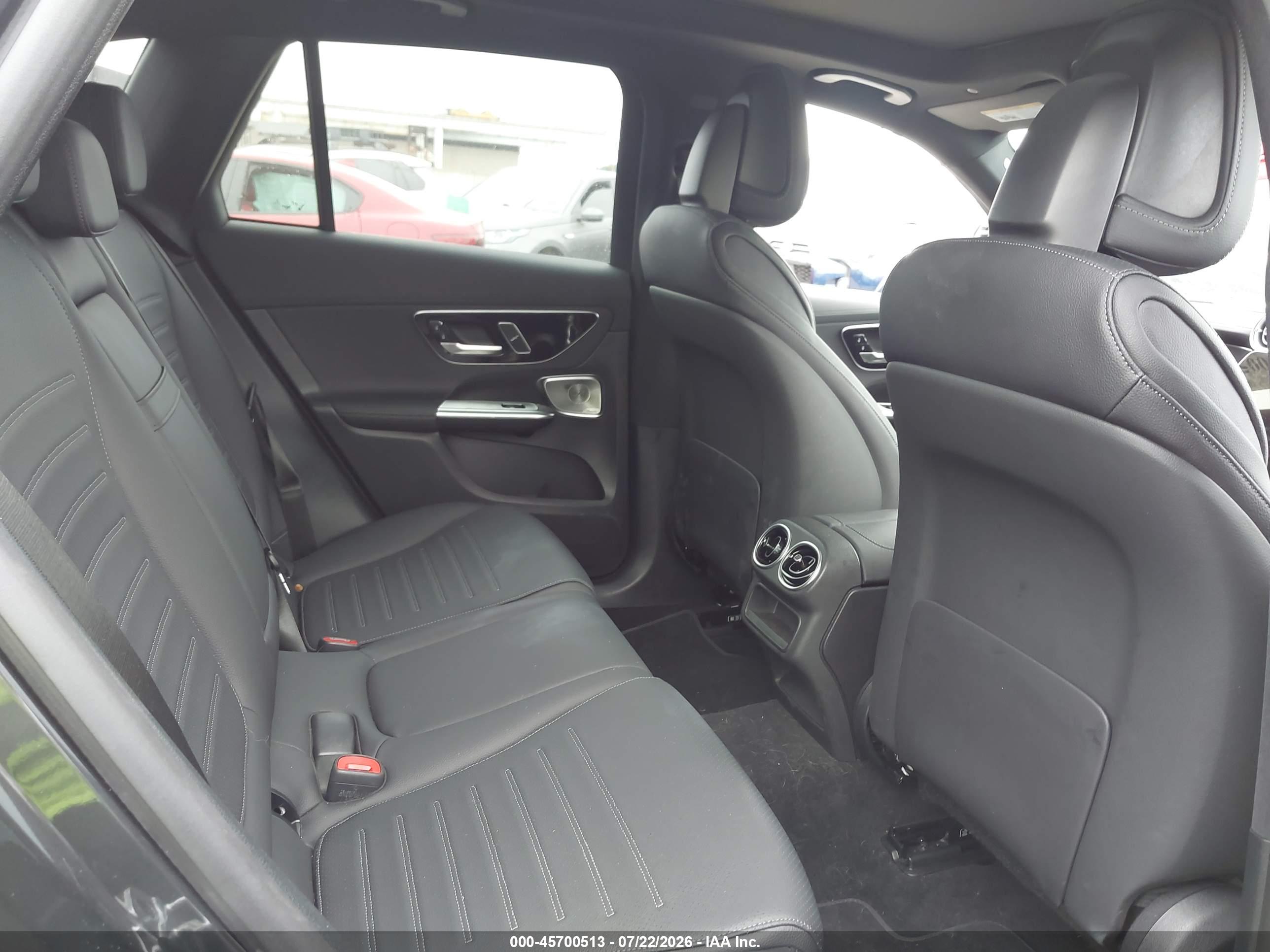 2025 MERCEDES-BENZ GLC 300 SUV
