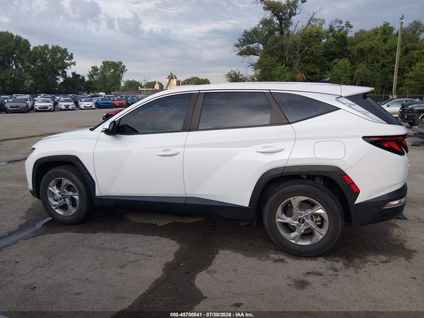 2022 HYUNDAI TUCSON SE