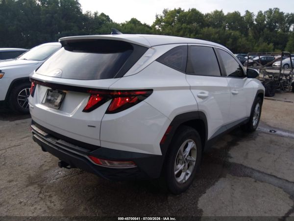 2022 HYUNDAI TUCSON SE
