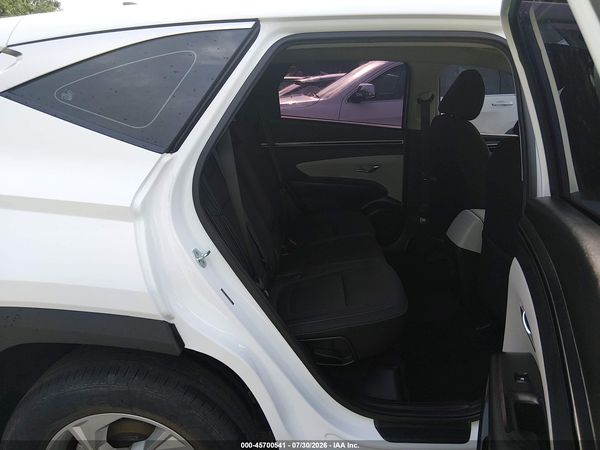 2022 HYUNDAI TUCSON SE