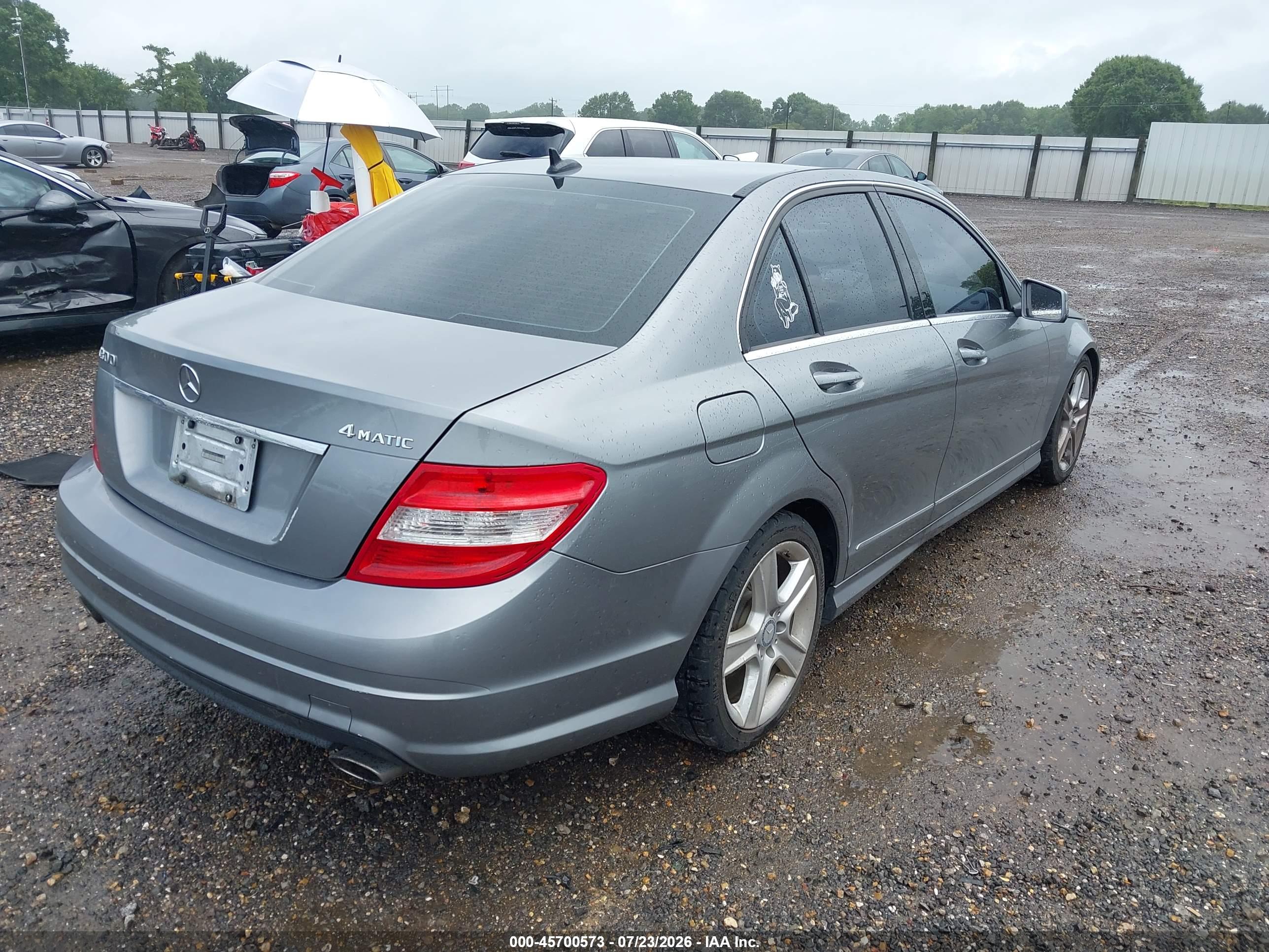 2011 MERCEDES-BENZ C 300 C300 4-MATIC