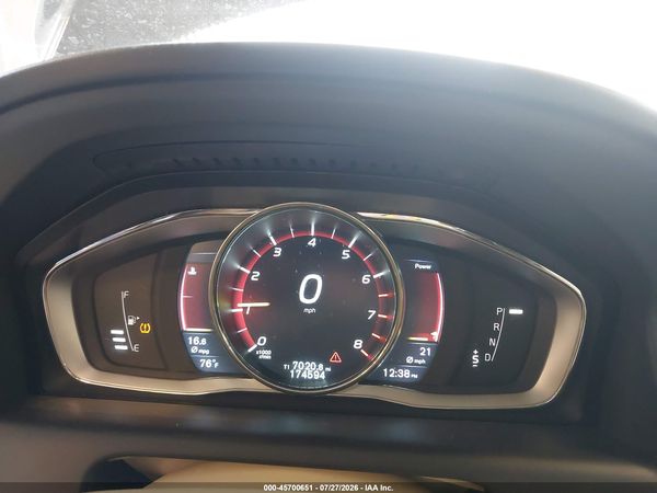 2016 VOLVO XC60 T5 DRIVE-E PREMIER