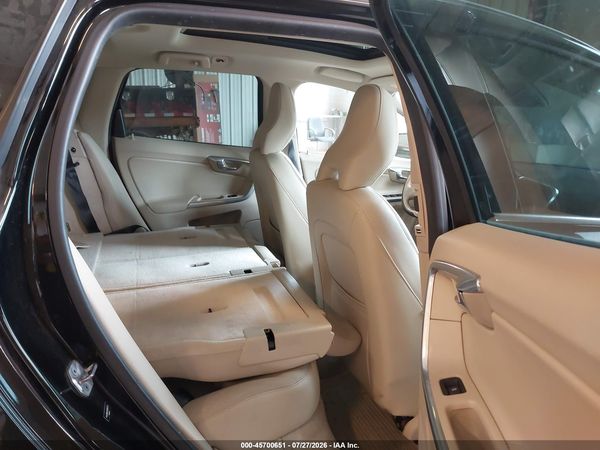 2016 VOLVO XC60 T5 DRIVE-E PREMIER