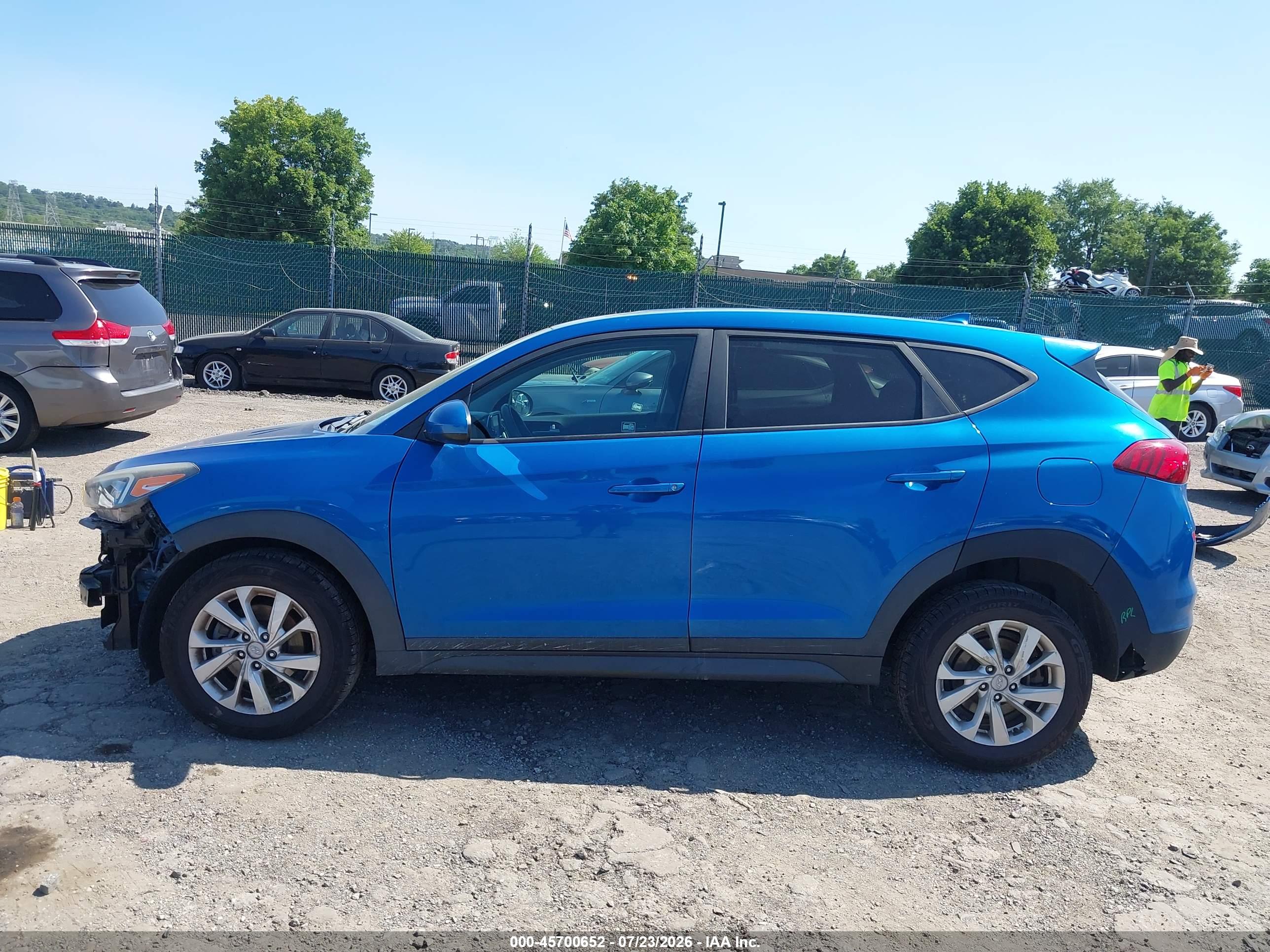 2019 HYUNDAI TUCSON SE