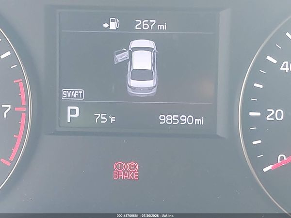 2017 KIA CADENZA PREMIUM