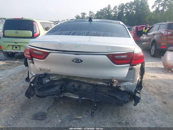 2017 KIA CADENZA PREMIUM