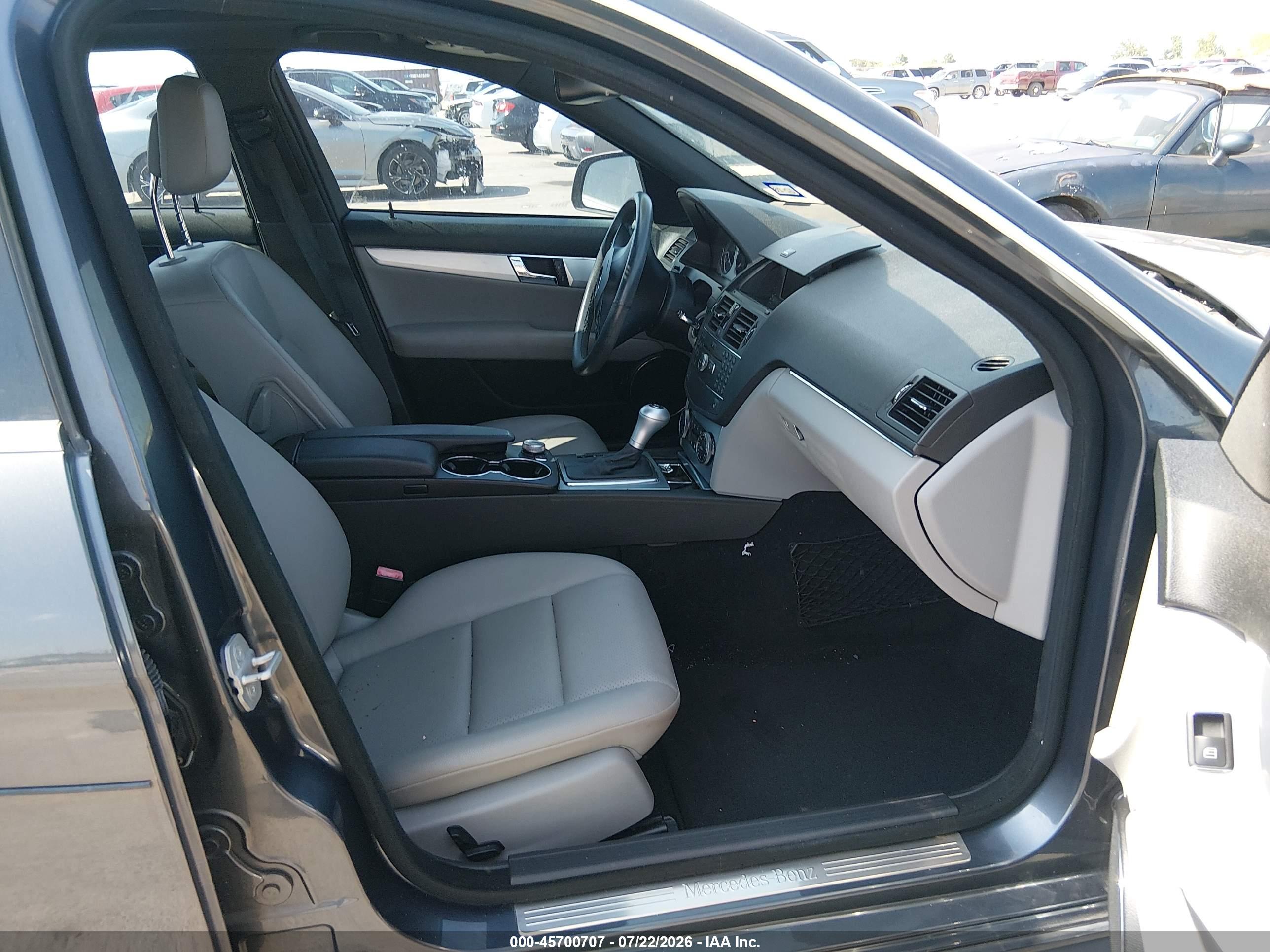 2008 MERCEDES-BENZ C 300 C300