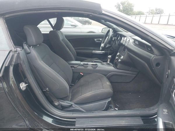 2017 FORD MUSTANG V6