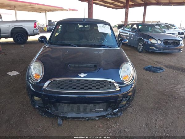 2013 MINI CONVERTIBLE JOHN COOPER WORKS