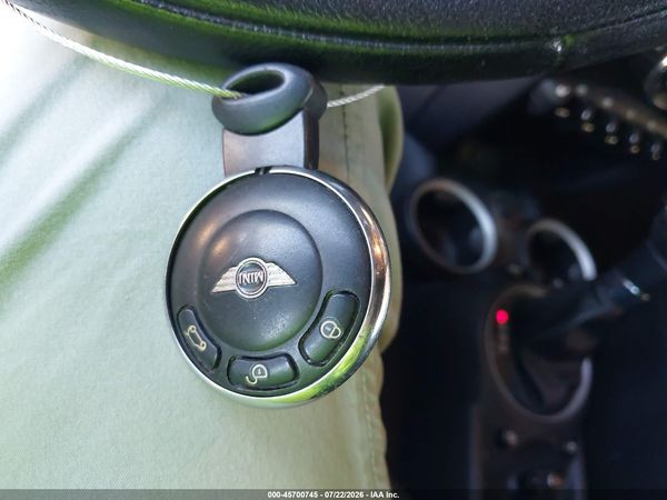 2013 MINI CONVERTIBLE JOHN COOPER WORKS