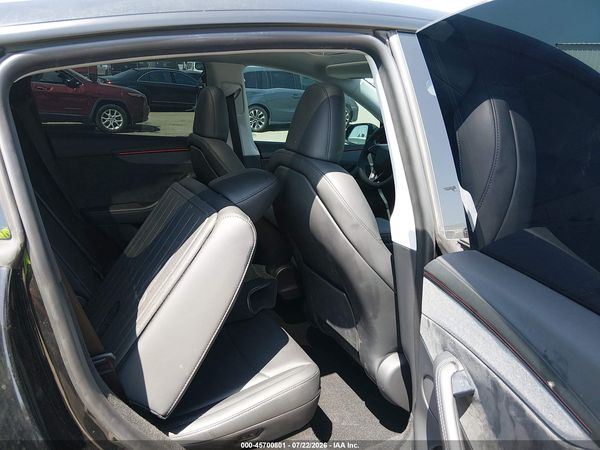 2026 TESLA MODEL Y