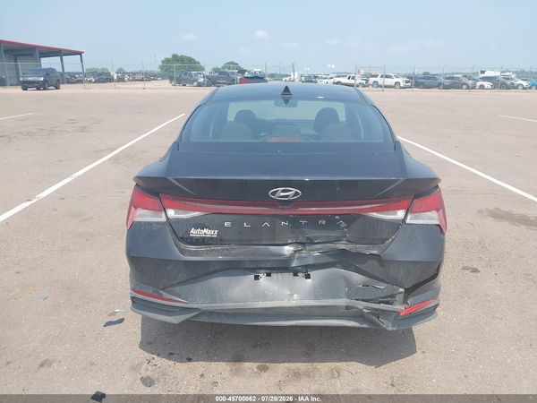 2023 HYUNDAI ELANTRA SE
