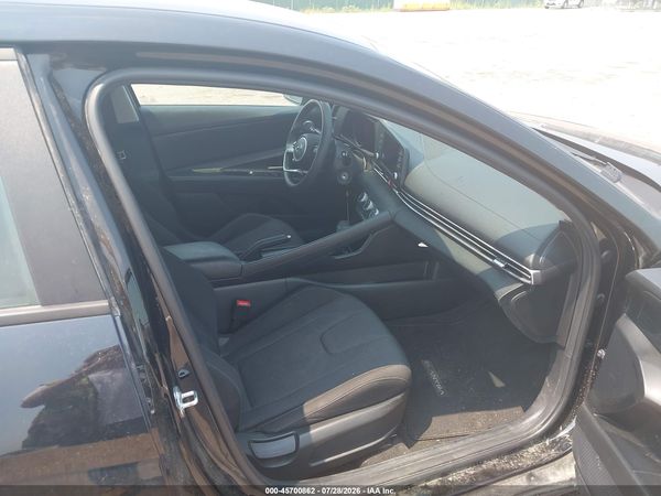 2023 HYUNDAI ELANTRA SE