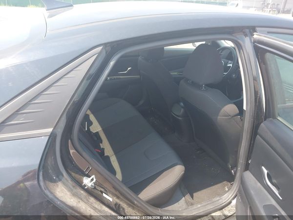 2023 HYUNDAI ELANTRA SE