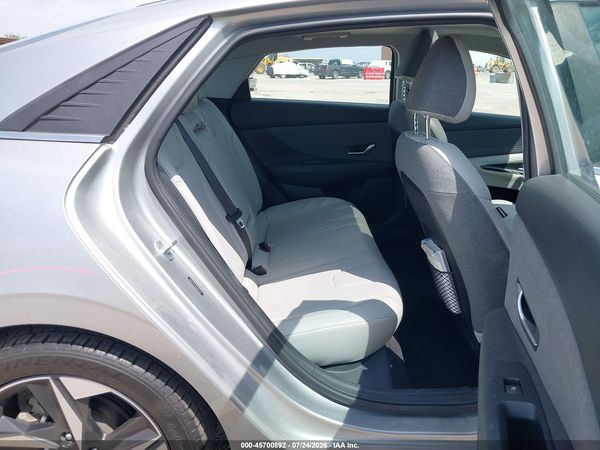 2022 HYUNDAI ELANTRA LIMITED