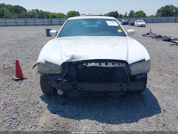 2013 DODGE CHARGER SE