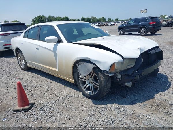 2013 DODGE CHARGER SE