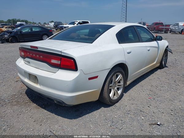 2013 DODGE CHARGER SE