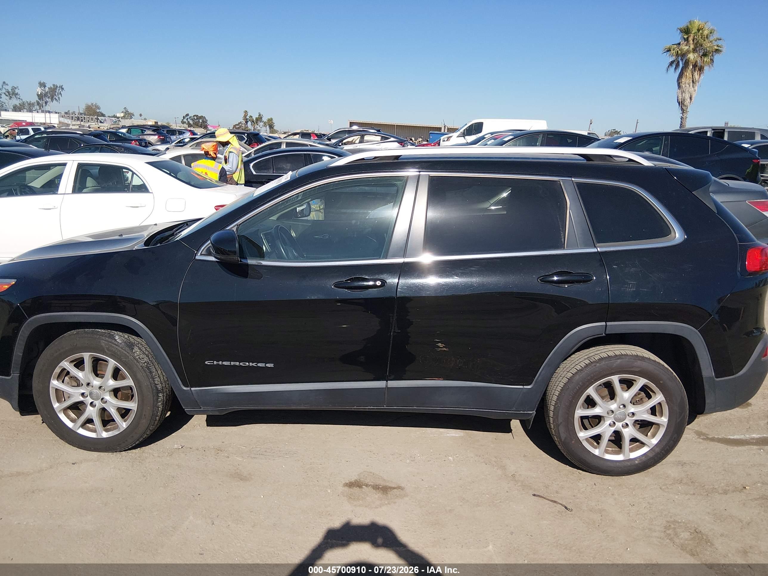 2017 JEEP CHEROKEE LATITUDE