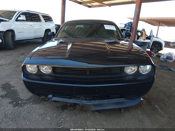 2013 DODGE CHALLENGER SXT