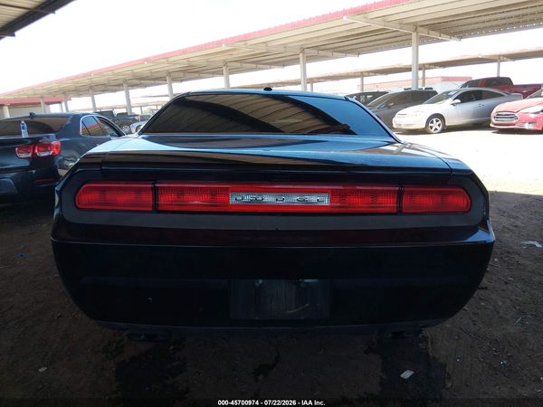2013 DODGE CHALLENGER SXT