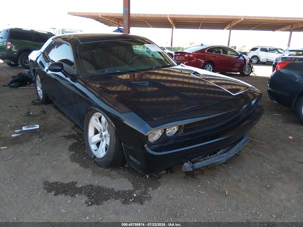 2013 DODGE CHALLENGER SXT