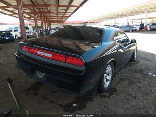 2013 DODGE CHALLENGER SXT