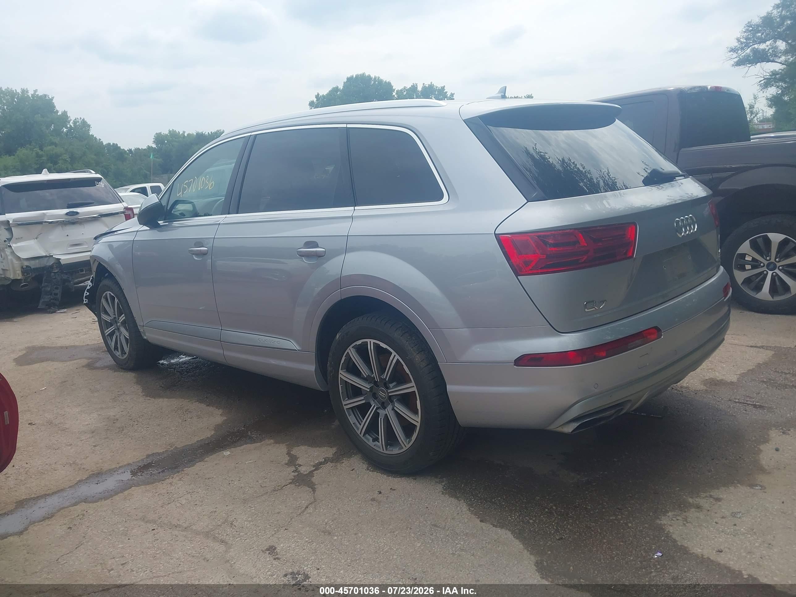 2017 AUDI Q7 3.0T PREMIUM