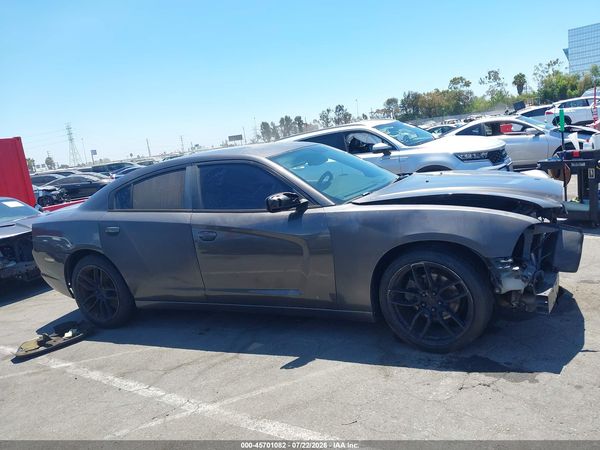 2014 DODGE CHARGER SE