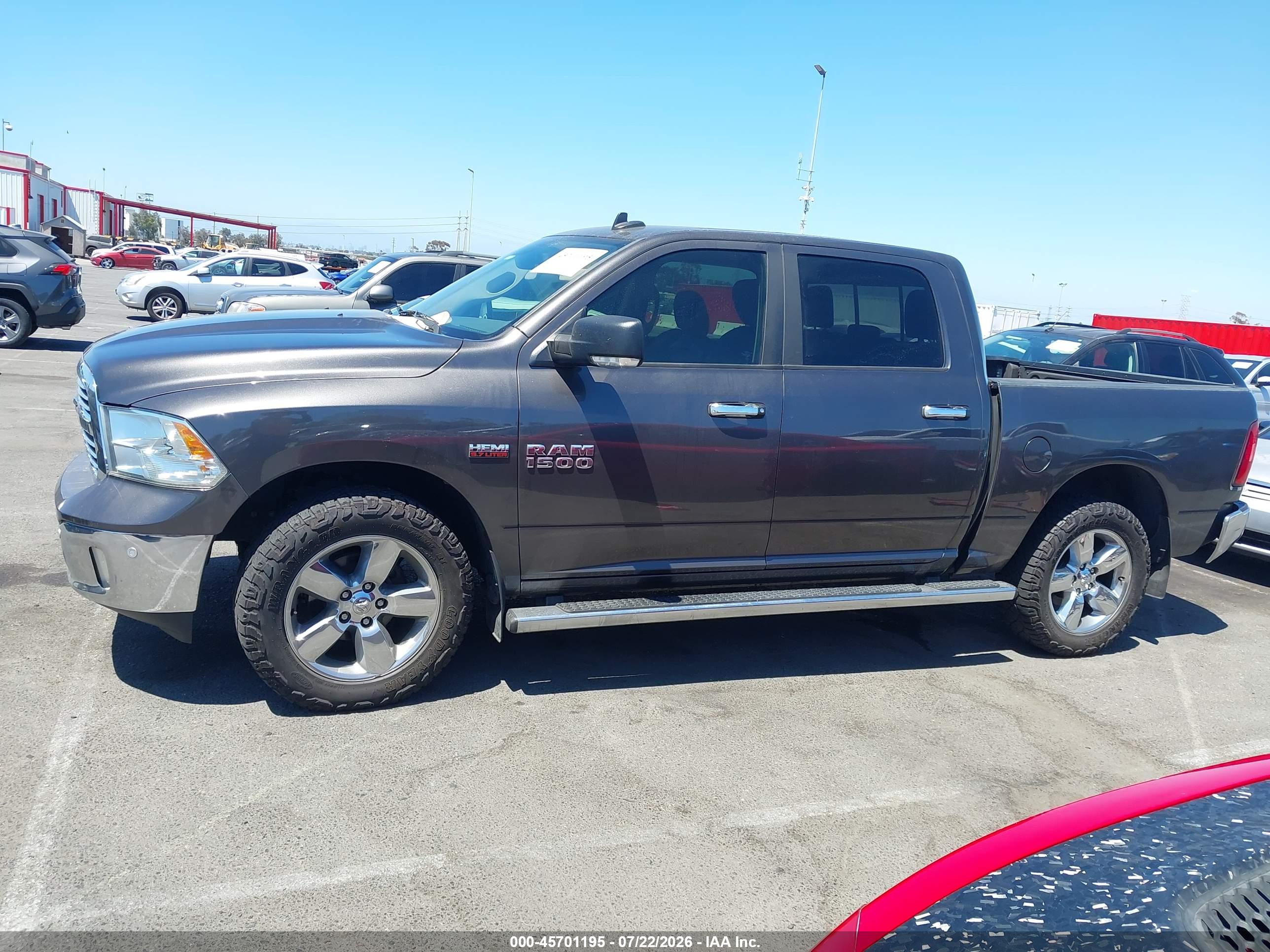 2017 RAM 1500 BIG HORN  4X4 5'7 BOX