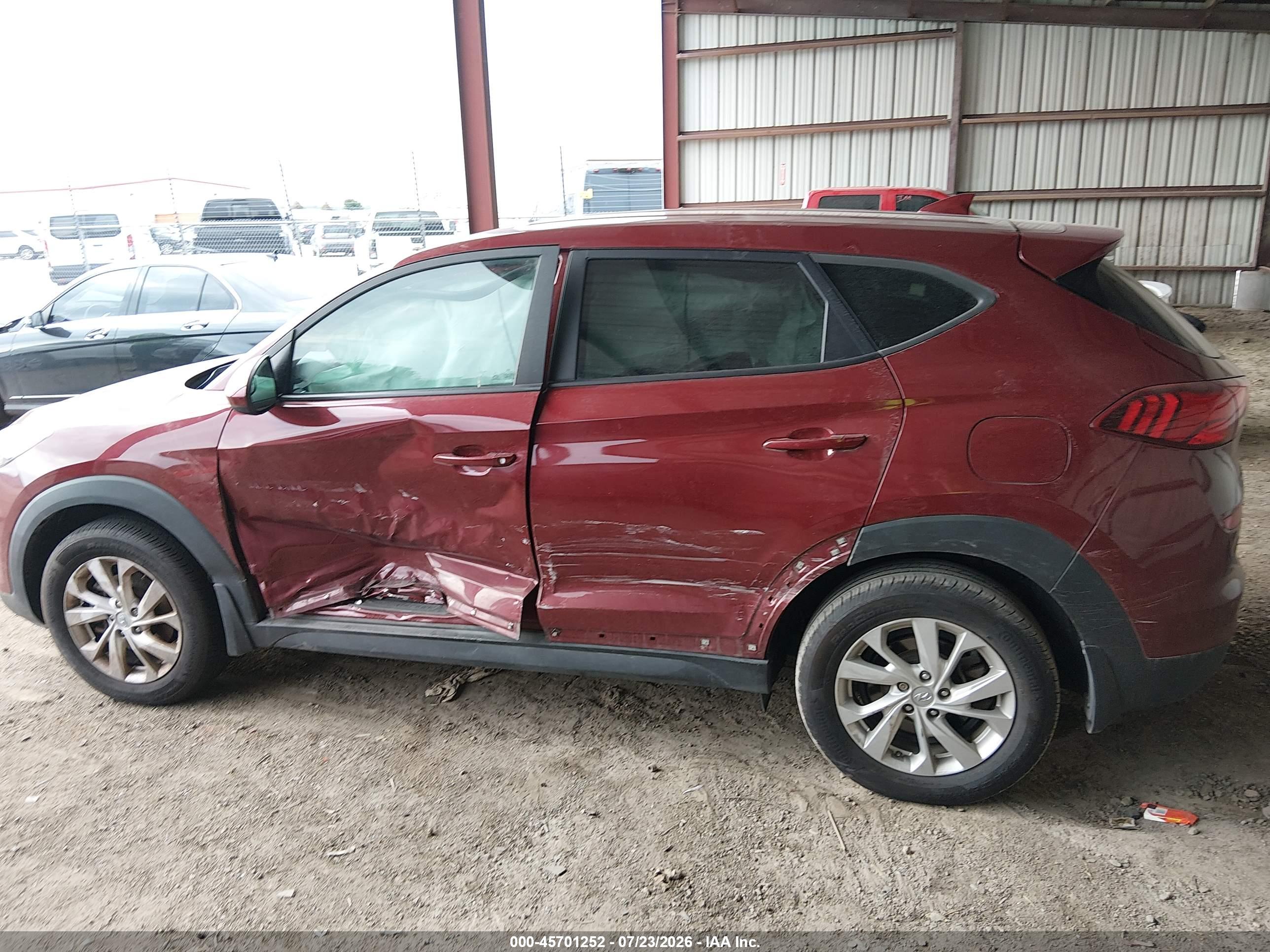 2020 HYUNDAI TUCSON SE