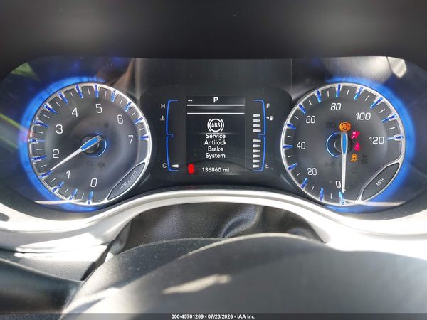 2020 CHRYSLER PACIFICA TOURING — I7