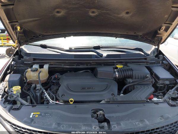 2020 CHRYSLER PACIFICA TOURING — I10