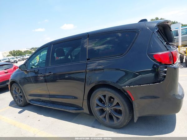 2020 CHRYSLER PACIFICA TOURING — I117