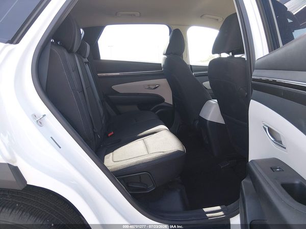 2022 HYUNDAI TUCSON SE