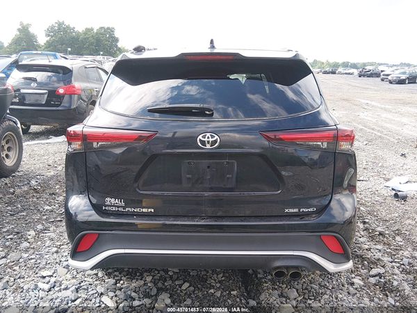 2024 TOYOTA HIGHLANDER XSE