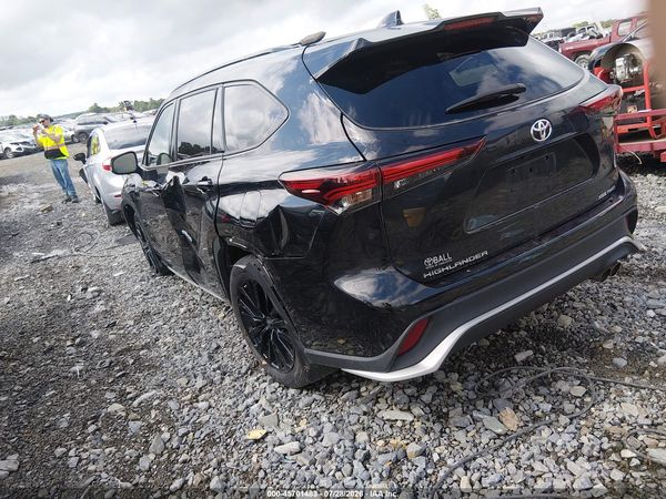 2024 TOYOTA HIGHLANDER XSE