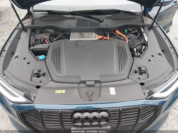 2022 AUDI E-TRON PREMIUM PLUS QUATTRO