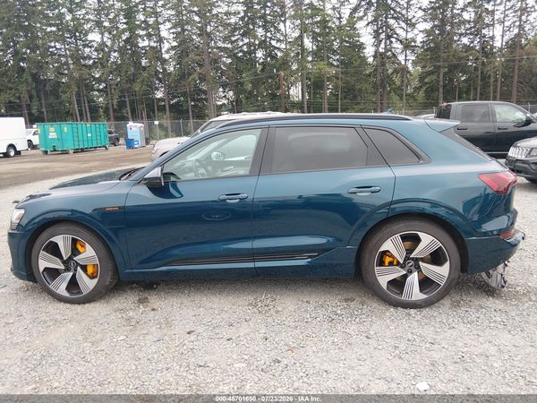 2022 AUDI E-TRON PREMIUM PLUS QUATTRO