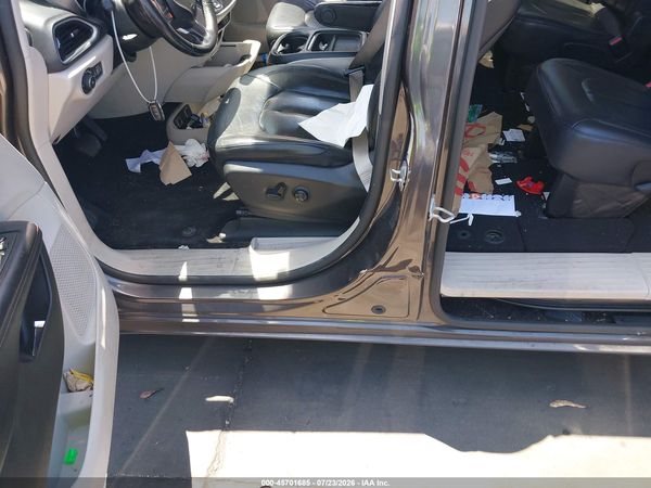 2020 CHRYSLER PACIFICA TOURING L