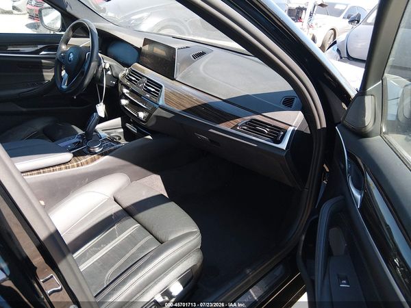 2020 BMW 540I
