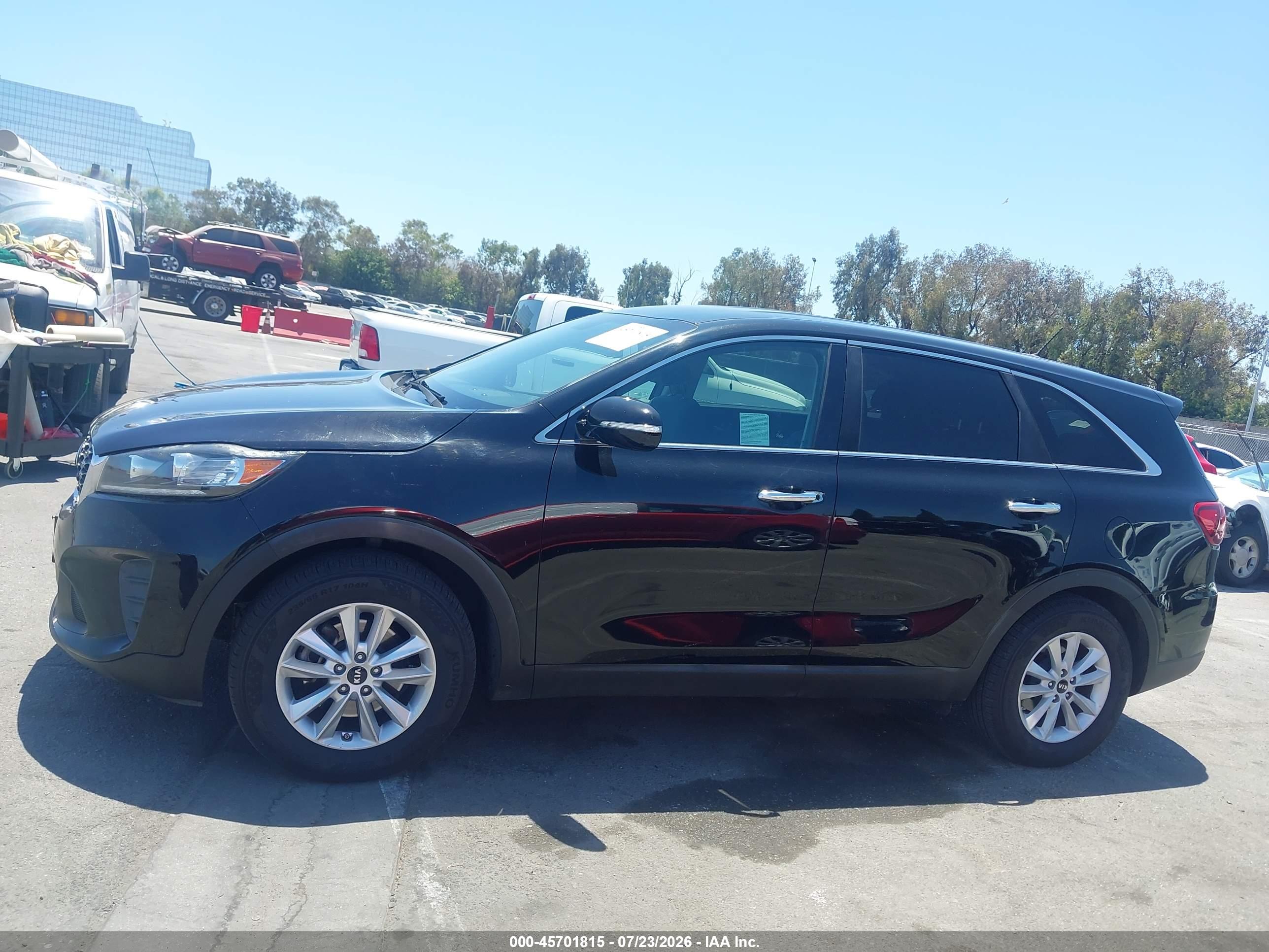 2019 KIA SORENTO 2.4L LX