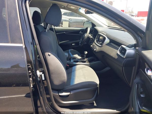 2019 KIA SORENTO 2.4L LX