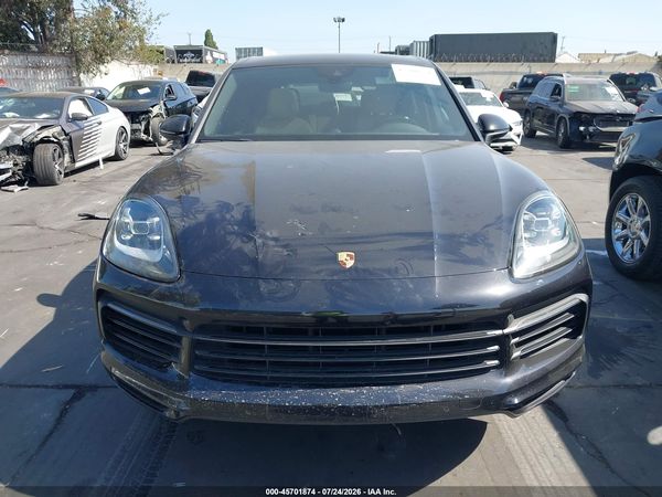 2019 PORSCHE CAYENNE